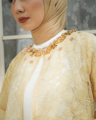 Audrina Outer Privé