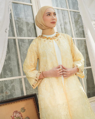 Audrina Outer Privé